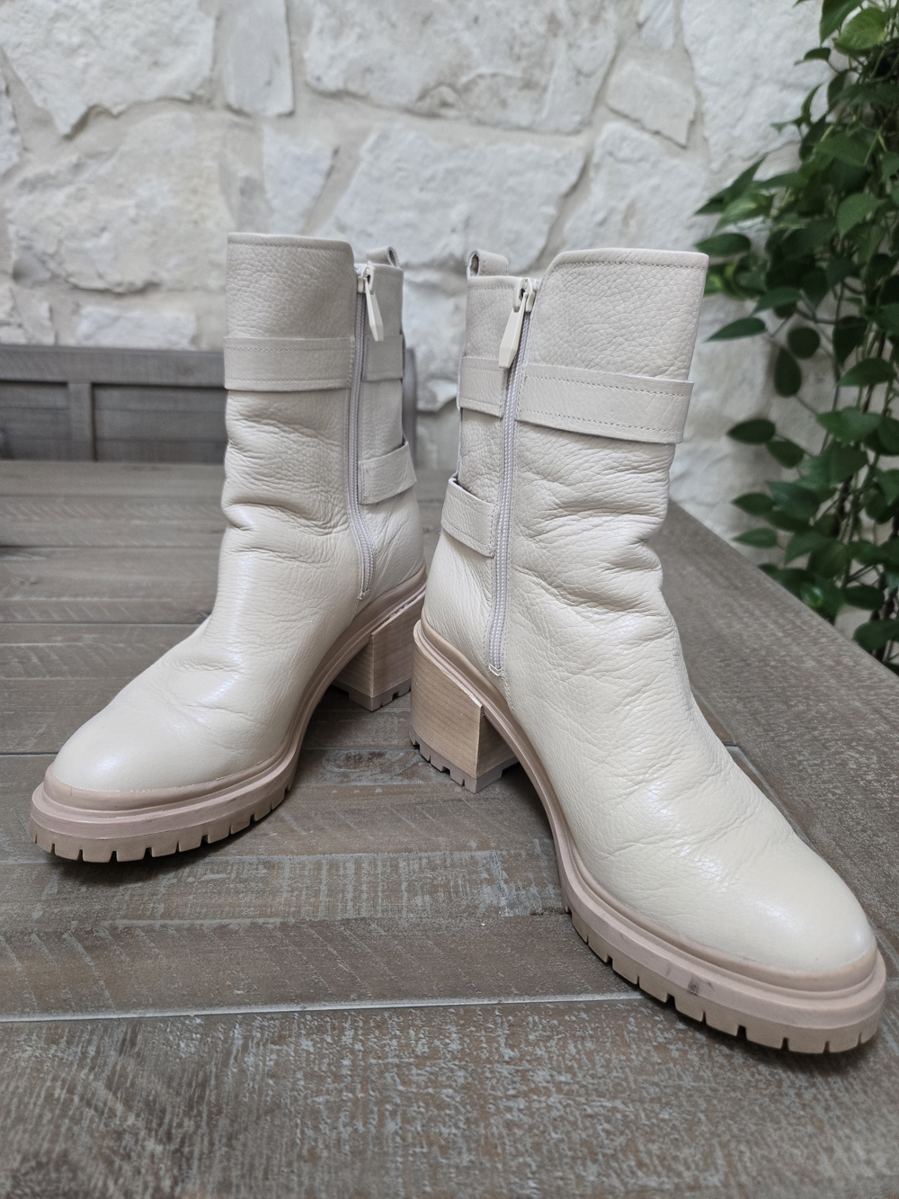 Naturalizer Trina Lug Sole Ankle Boots